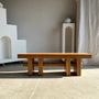 Bancs - Banc en bois massif piètement ajouré traversé par un cylindre - Teck - OFFICE OBJETS