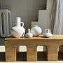 Bancs - Banc en bois monoxyle massif piètement sculpté en 3 arches - Couleur bois naturel - OFFICE OBJETS