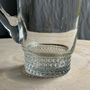 Carafes - Carafe à anse en verre belle matière pied motifs billes de verre H21 - OFFICE OBJETS