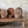 Sculptures, statuettes et miniatures - Cloche en bois sculpté indonésienne décorative H22 L18 - OFFICE OBJETS