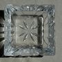 Installation accessories - Large vintage square solid glass ashtray - OFFICE OBJETS