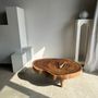 Tables basses - Grande table basse, plateau en bois naturel monoxyle (suar) - Kapas - OFFICE OBJETS