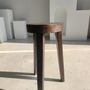 Tabourets - Petit tabouret tripode haut en bois massif brun (1) - OFFICE OBJETS