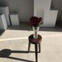 Tabourets - Petit tabouret tripode haut en bois massif brun (1) - OFFICE OBJETS