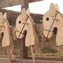 Jouets enfants - Cheval à balai en bois RUSTIQUE - MORA-PLAY