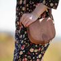 Petite maroquinerie - Petit sac de selle demi-lune en cuir - BERBER LEATHER