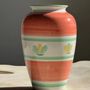 Vases - Grand vase vintage rose à motifs de fleurs stylisées jaunes et vertes H25 - OFFICE OBJETS