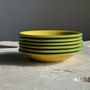 Everyday plates - 6 large vintage yellow plates with green edging - OFFICE OBJETS