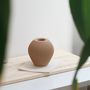 Vases - VASE TEXTURÉ - DONA 17 cm - MENDELEK STUDIO