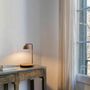 Lampes de table - ABSIS lampe à poser avec plateau et abat-jour terracota ou blanc verni - LUXCAMBRA