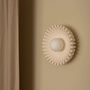 Appliques - Lampe murale Ostro, céramique écrue - SIMONE & MARCEL