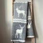 Plaids - Plaid couverture en laine, Cerf Gris - WOOL ONLY BY JOWOLLINA