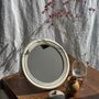 Miroirs - Petit miroir circulaire à fixer ou à poser blanc D29 - OFFICE OBJETS