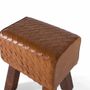 Tabourets - Tabouret recouvert de cuir naturel et pieds en manguier massif - GINER Y COLOMER