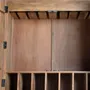 Armoires - Armoire à bouteilles en bois d'acacia sculptée a main - GINER Y COLOMER