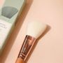 Beauty products - Angled blush brush - BACHCA