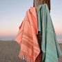 Serviettes de bain - FOUTA TISSÉE EN COTON BIOLOGIQUE - COLLECTION GARDEN - COULEUR CORAL - KARAWAN AUTHENTIC