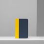 Lampes sans fil - Lampe Lito Mini Book jaune/bleu marine - LUMIO