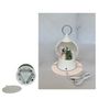 Autres décorations de Noël - Lanterne Boule à Neige LED de Noël – Scène Famille Bonhomme de Neige (Design Blanc « Merry Christmas ») – LED Blanc Chaud – Minuterie & Option DC - BLUE STAR B.V.
