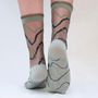 Cadeaux - Riflessi Sauge 39-41 : chaussettes transparentes à courbes - ATELIER ST EUSTACHE