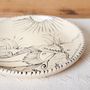 Assiettes de réception - Assiette en argile brunie, collection Fish - HUAKAL