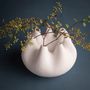 Vases - RHIZOM Piccolo vase, porcelain, white, decoration - KLATT OBJECTS