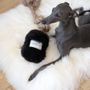 Objets de décoration - Jouet à Tirer en Peau de Mouton Naturelle – Noir - MELLOW CONCEPT STORE