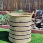 Objets de décoration - Panier à linge Enyo | Panier de rangement | Rayures bleues naturelles - SOLOKO