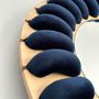 Miroirs - Miroir en velours SUNNY — Cadre sculptural avec cordon en velours fait - PLETOSTUDIO