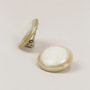 Bijoux - Boucles d'oreilles à clips Mont en corne blonde - L INDOCHINEUR X RIVÊT