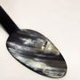 Kitchen utensils - African black horn with yellow laquer tarte server - L INDOCHINEUR X RIVÊT
