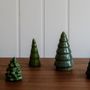 Christmas table settings - Ceramic Speckled Christmas Tree - WE LOVE SEASONS