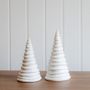 Christmas table settings - Ceramic Large White Christmas Tree - WE LOVE SEASONS