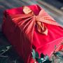 Gifts - Reusable Gift Wrap – Golden Hen Poppy Red - CARÉDEAU PAPIER CADEAU RÉUTILISABLE
