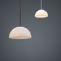 Suspensions - BULB - Petit plafonnier hémisphérique en verre avec coloré câble - MOR