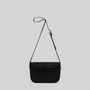 Sacs et cabas - Barney - Sac à bandoulière de taille moyenne en cuir noir grainé - MIMI BERRY