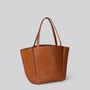 Bags and totes - Gala - Shoulder or handheld tote bag in Grainy Tan - MIMI BERRY