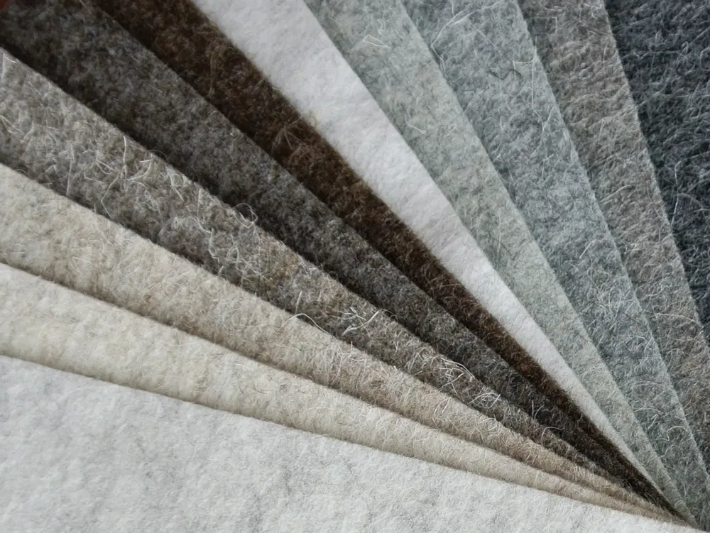 Wallpaper - Woolfelt mixed natural colours - HOLLANDFELT
