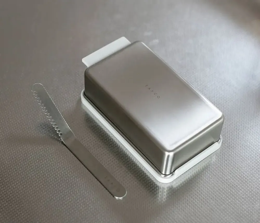 Boîtes de conservation - Beurrier en acier inoxydable, support en résine  - collection EAtoCO / YOSHIKAWA - ABINGPLUS