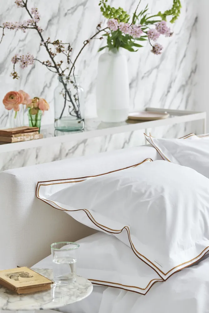 Linge de lit - Parure de lit unie en percale de coton, ASTOR - DESIGNERS GUILD