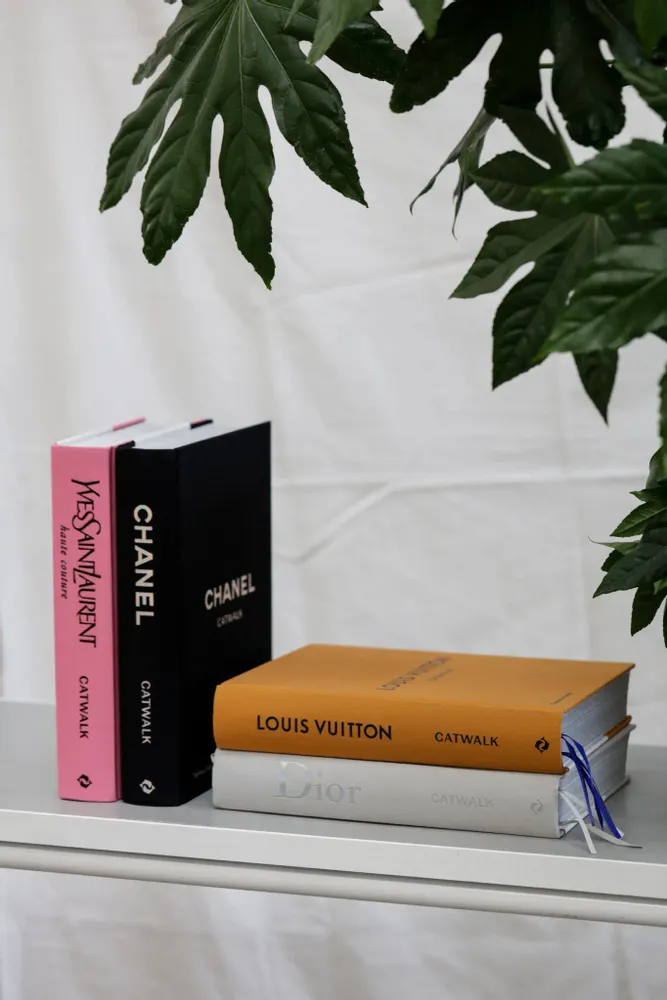 Cosmétiques - Défilé Louis Vuitton | Livre - NEW MAGS