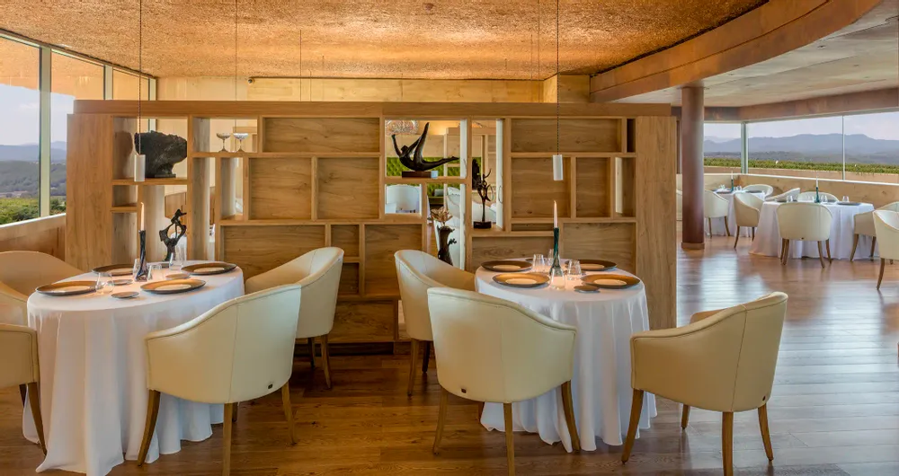 Chairs for hospitalities & contracts - Dor Chair Origins |Chair and Swivel Chair - CREARTE COLLECTIONS