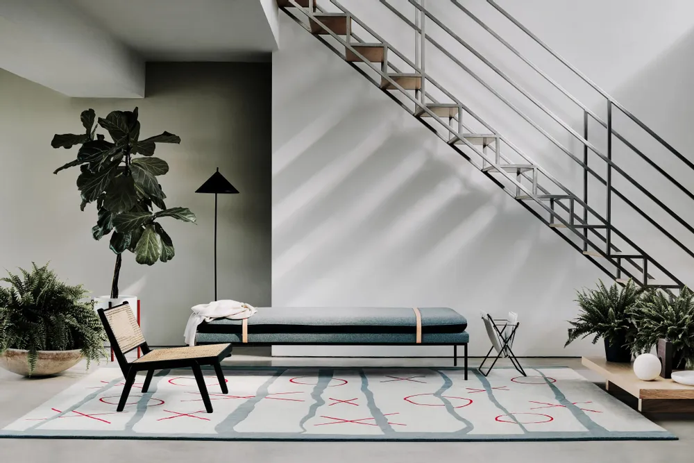 Tapis - TAPIS EN LAINE ET SOIE NOUÉ MAIN LOVE LETTER - DEIRDRE DYSON