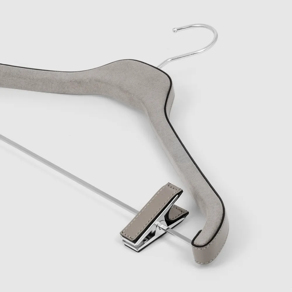 Chambres d'hôtels - Collection Armoire en cuir - PINETTI