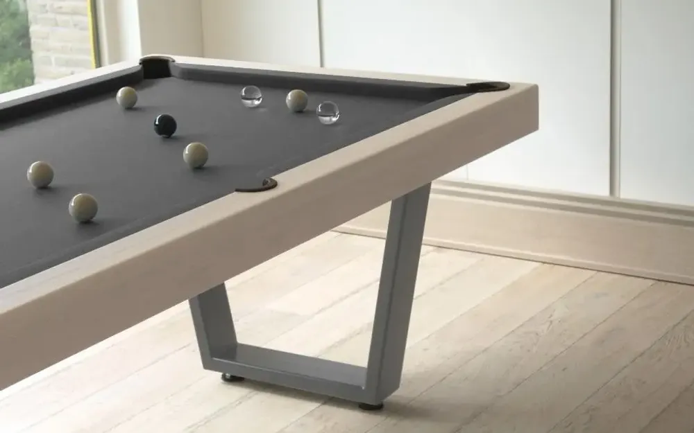 Decorative objects - Iron pool table. - BILLARDS ET BABY-FOOT TOULET