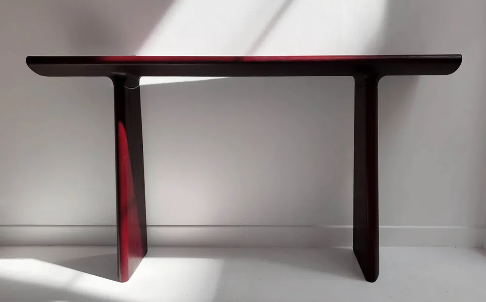 Consoles - Console Daiku en frêne teinté vernis / création Victoria Magniant - VICTORIA MAGNIANT POUR GALERIE V