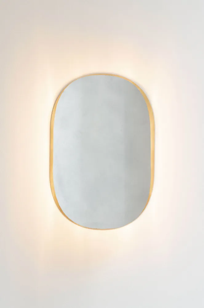 Aménagements pour bureau - Applique Astra en laiton brossé, Patine Blanche, LED 2000k Par Victoria Magniant - VICTORIA MAGNIANT POUR GALERIE V