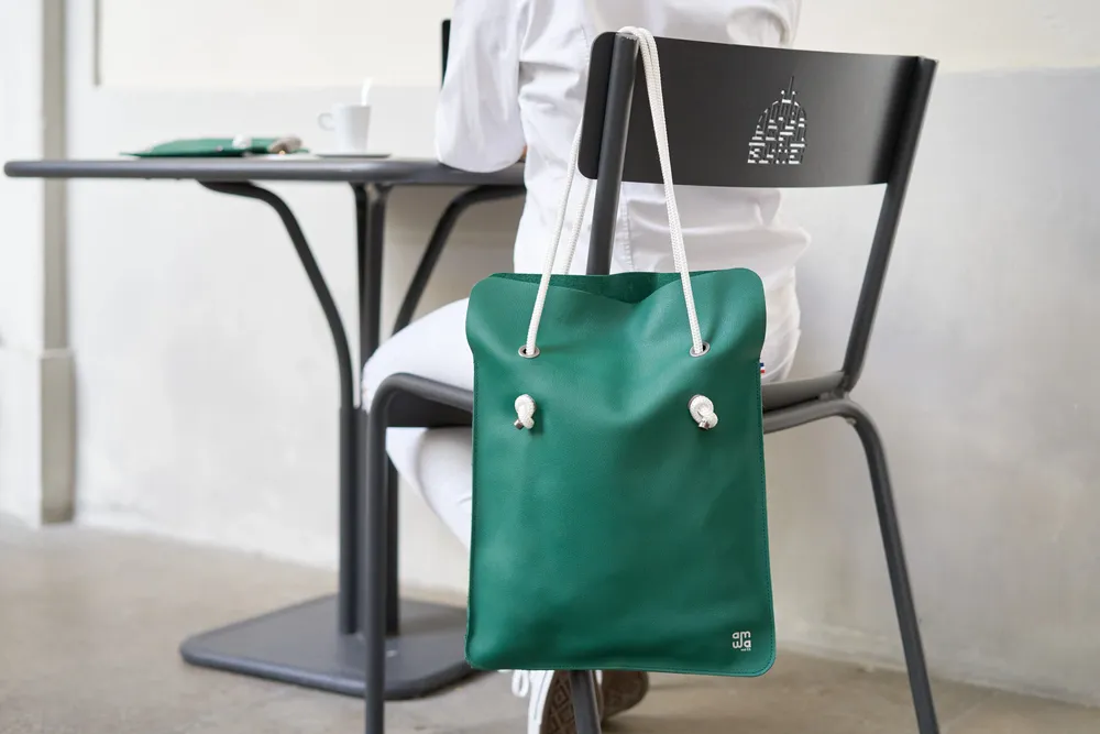 Bags and totes - DIVINE Leather Bag  VERT EMERAUDE- Made in France - AMWA AND CO