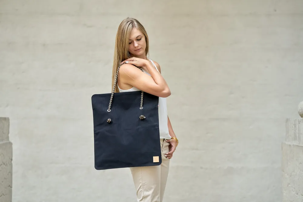 Bags and totes - LENA CANVAS BAG - AMWA AND CO