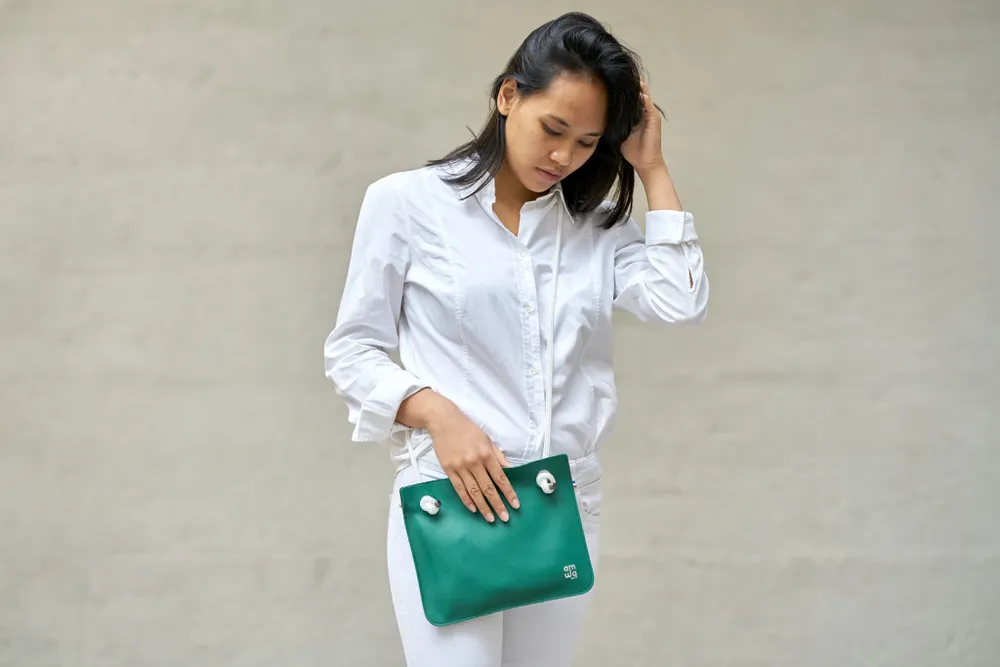 Sacs et cabas - SAC POCHETTE CUIR ANNA - AMWA AND CO